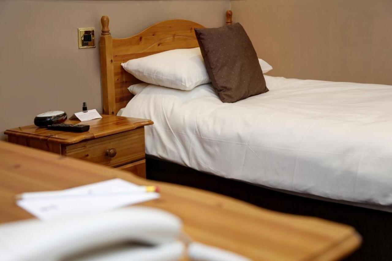 Bury Ramsbottom Old Mill Hotel And Leisure Club エクステリア 写真