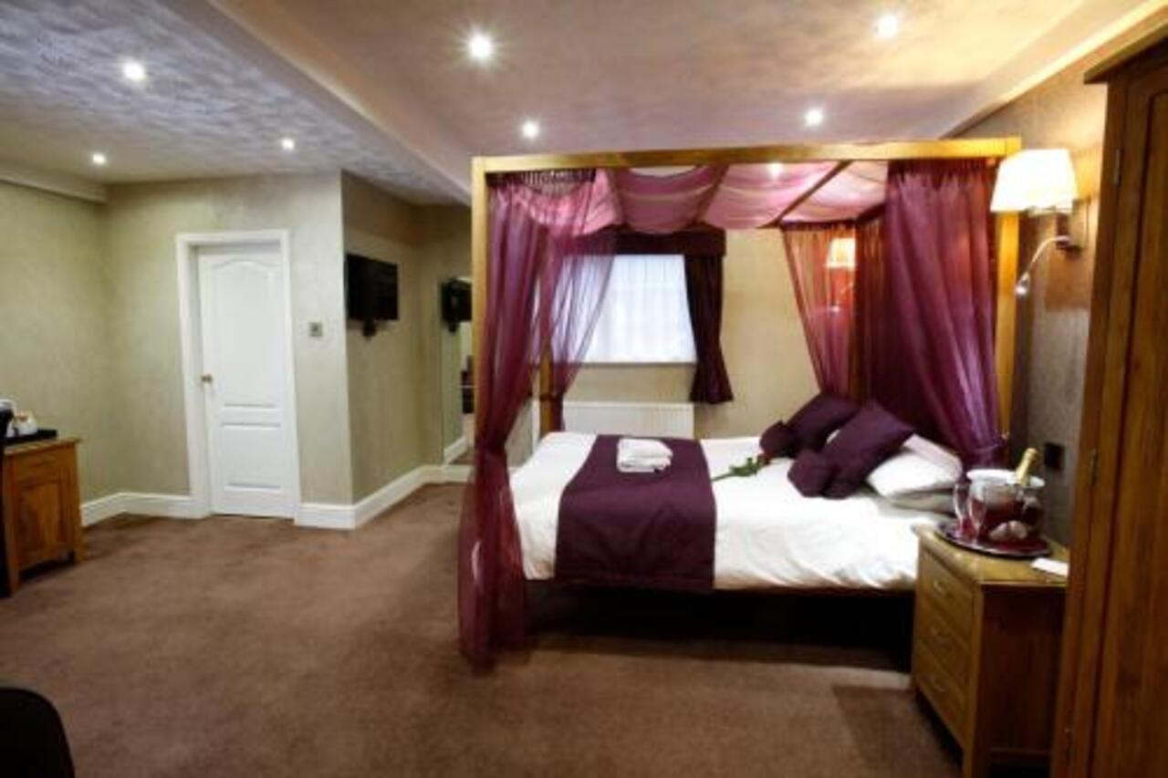 Bury Ramsbottom Old Mill Hotel And Leisure Club エクステリア 写真